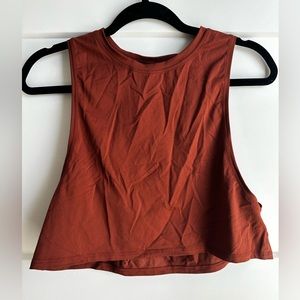 Lululemon cropped tank size 6